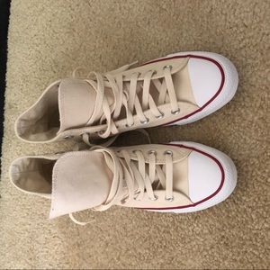 Converse All Star High Top 8.5 NEW